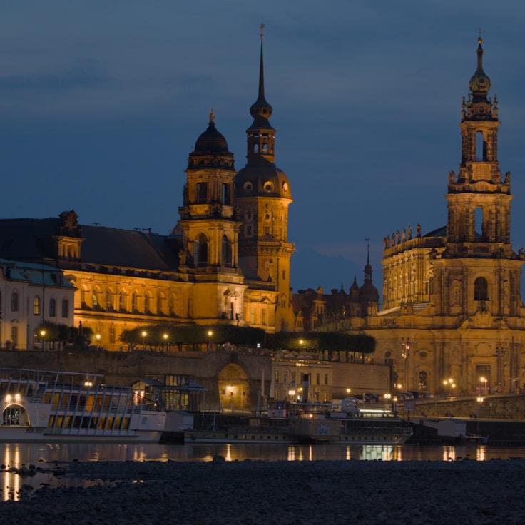 Family terraces and cafés for calm evenings in New York